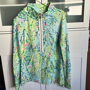 Super cute floral Lilly Pulitzer Pullover